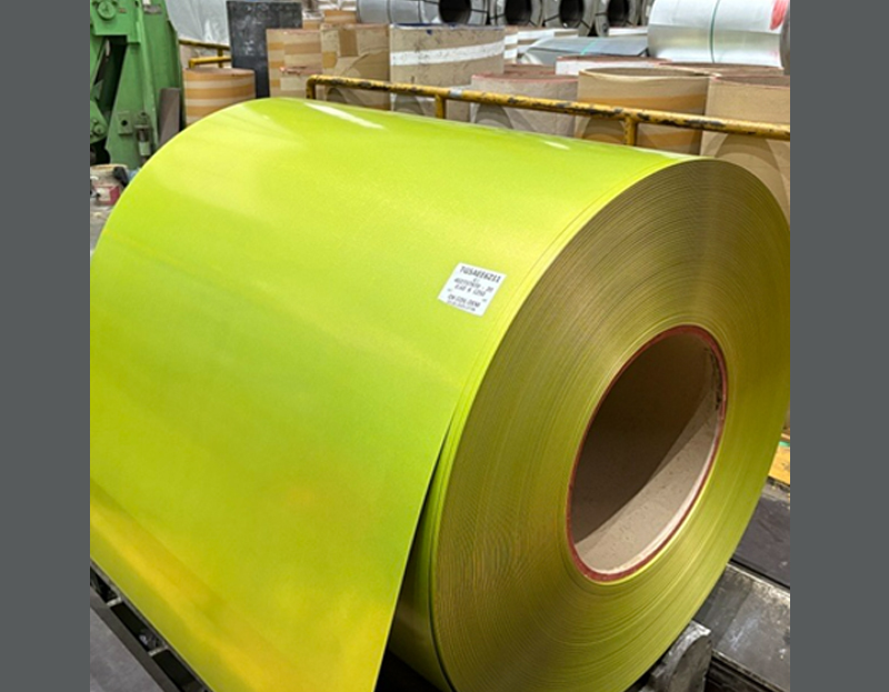 Metal yüzeyler için yeni çarpıcı altın renkli kaplama