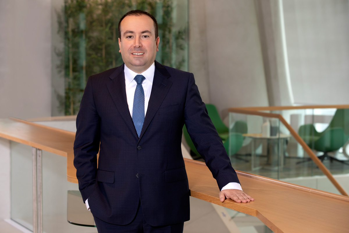 Sabancı Holding Stratejik Yatırımlar ve Operasyonlar Başkanı ve &Ccedil;imsa Y&ouml;netim Kurulu Başkanı Umut Zenar